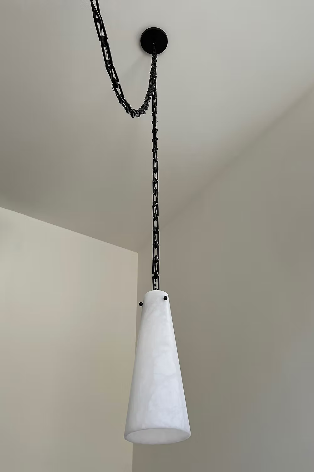 Alabaster Modern 3-light Marble Chandelier - thebelacan