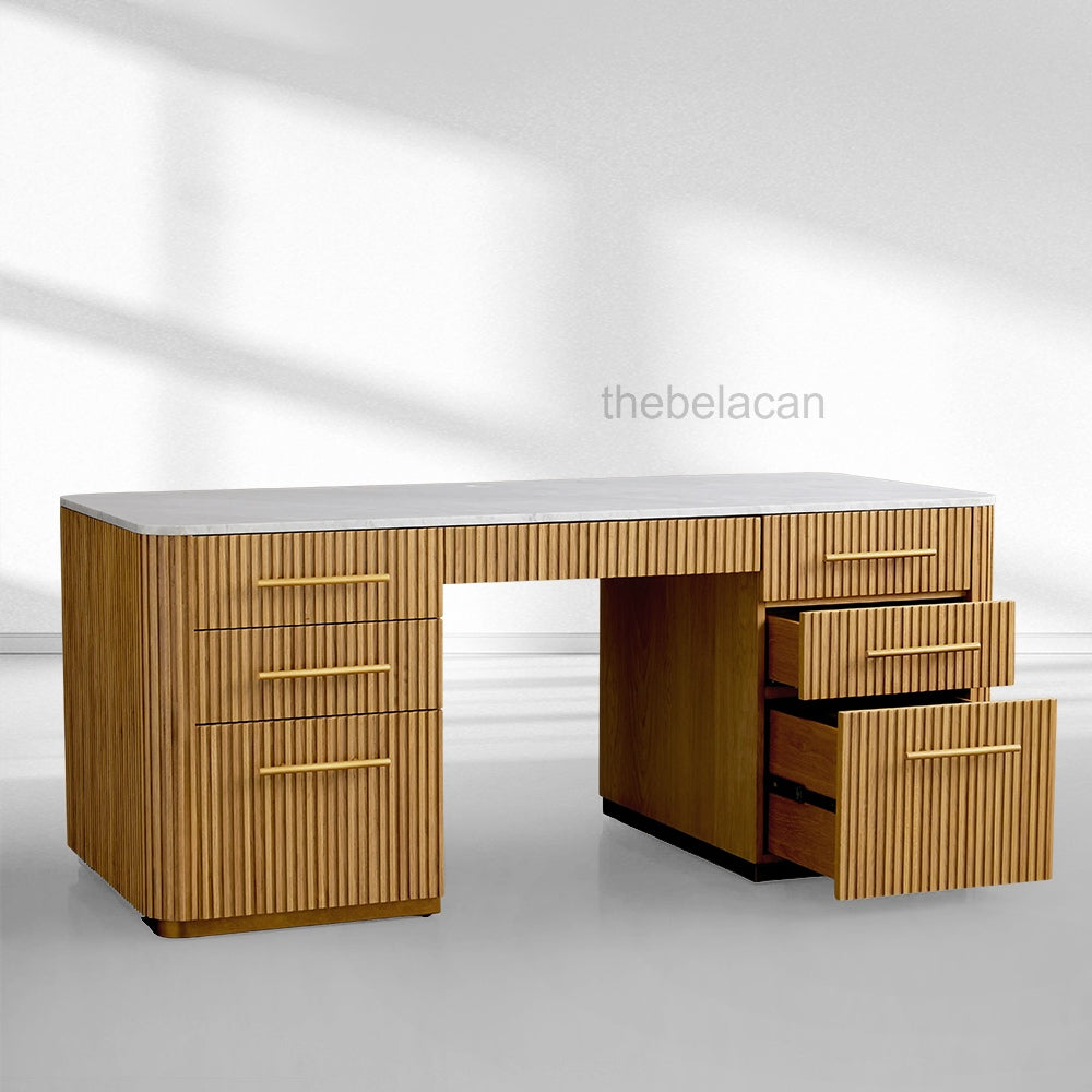 FinRegal Executive Desk - thebelacan