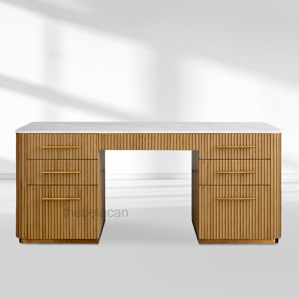 FinRegal Executive Desk - thebelacan
