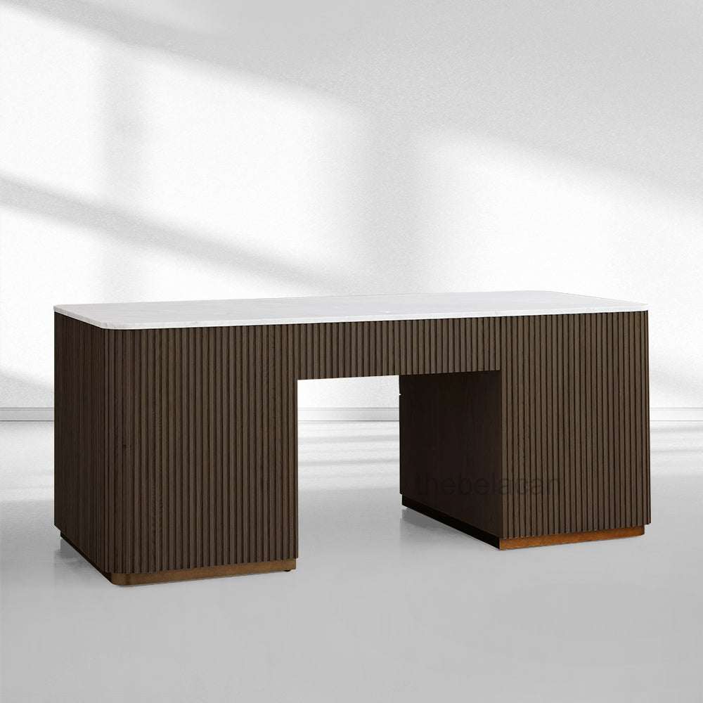FinRegal Executive Desk