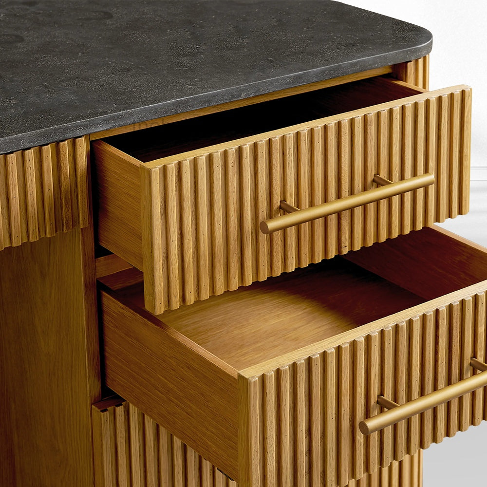 FinRegal Executive Desk - thebelacan